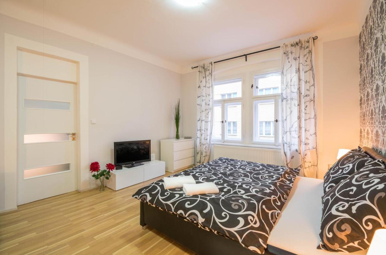 Chest Design Apartments Praga Exterior foto