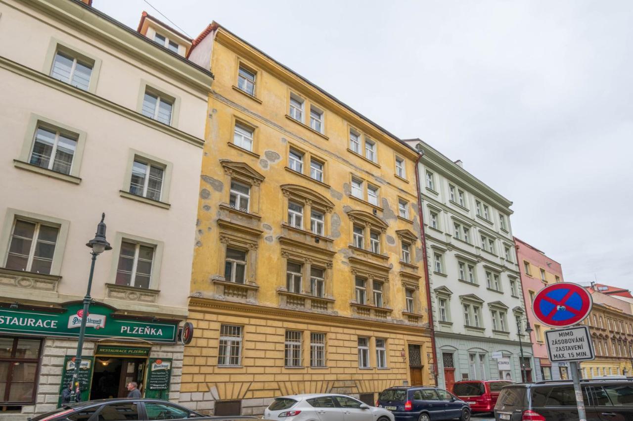 Chest Design Apartments Praga Exterior foto