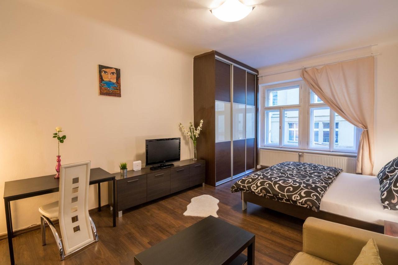 Chest Design Apartments Praga Exterior foto