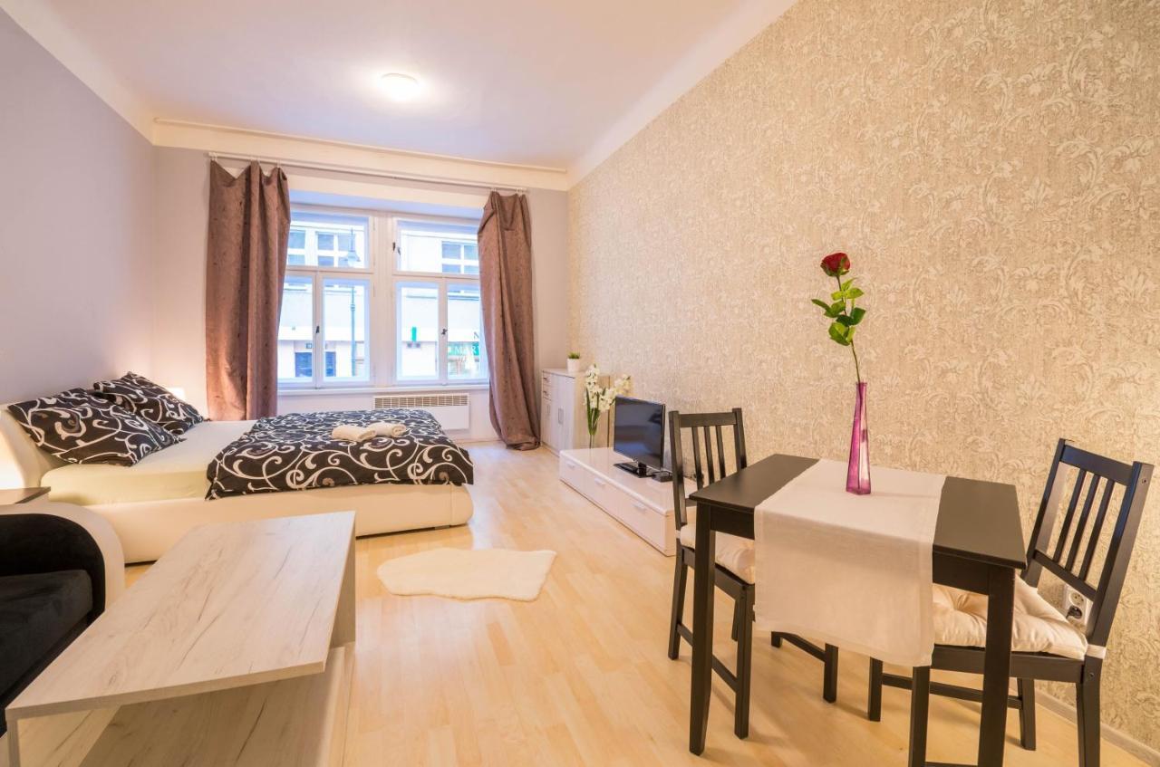 Chest Design Apartments Praga Exterior foto
