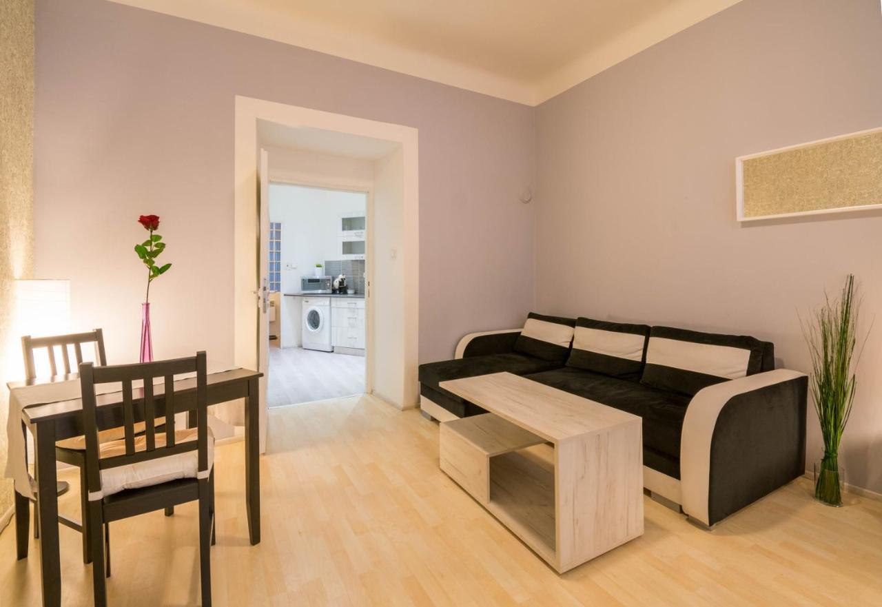 Chest Design Apartments Praga Exterior foto