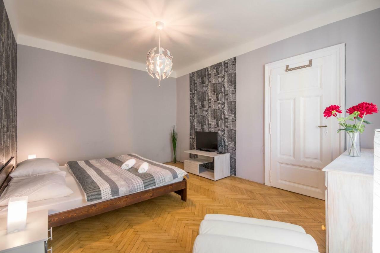 Chest Design Apartments Praga Exterior foto